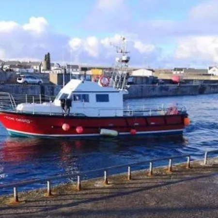 Tory Island 1-bed Sleeps 4 Parking Sea View Apartmán *