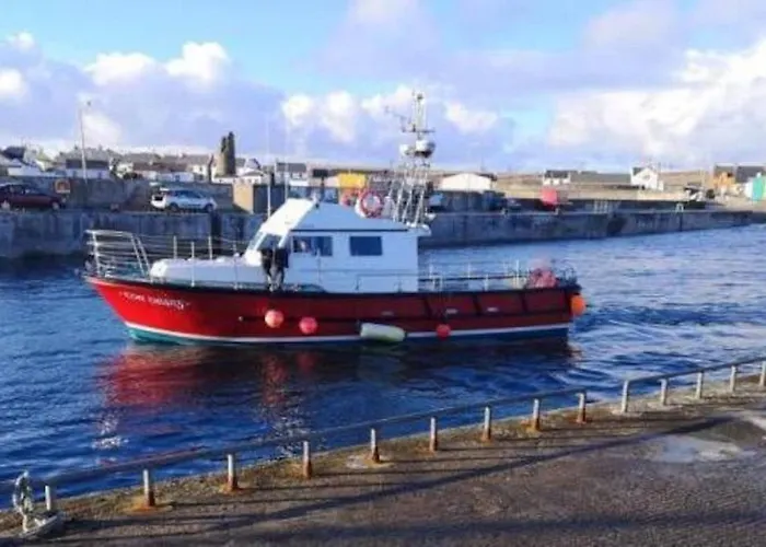 Tory Island 1-bed Sleeps 4 Parking Sea View Apartment *